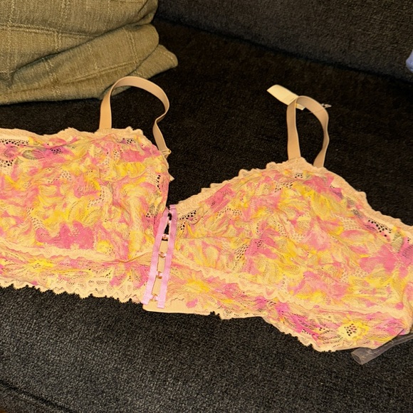 aerie Lace Bralette in Pink Floral Pattern - Picture 3 of 6
